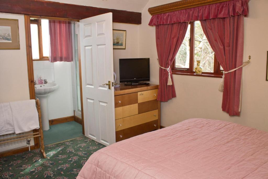 Wayside Guest House Albrighton Buitenkant foto